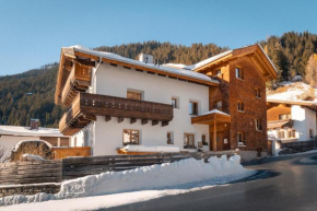 Apartments SARLO